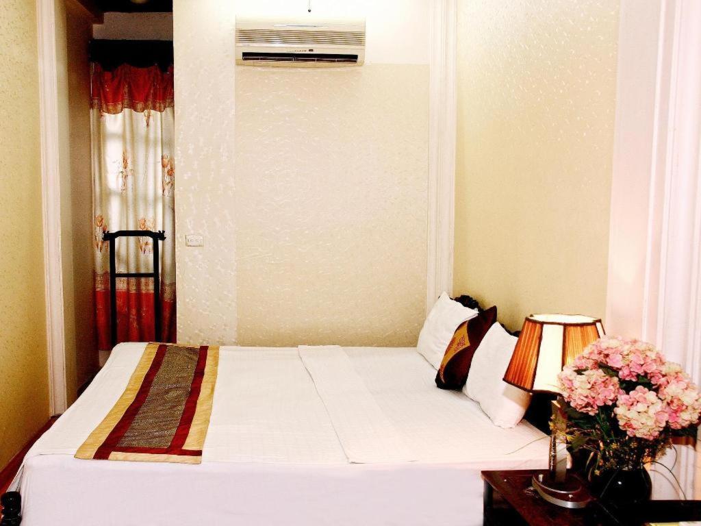 Kangaroo Hostel Hanoi Exterior foto